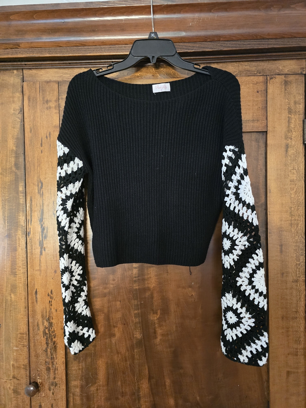 Pink Lily Black Cropped Sweater with Black & White Crochet Sleeves Small